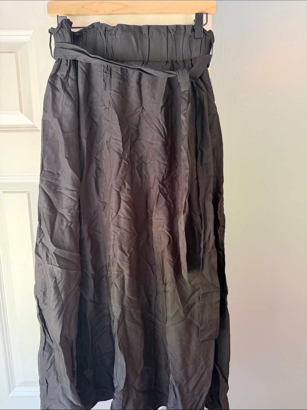 NWT Ann Taylor Black Paperbag-Waist Maxi Skirt with Tie Belt